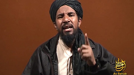 Abu Yehia al Libi, dirigente de Al Qaeda, en el vdeo. (Foto: AFP)