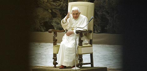 El Papa, durante una audiencia en el Vaticano. | AP