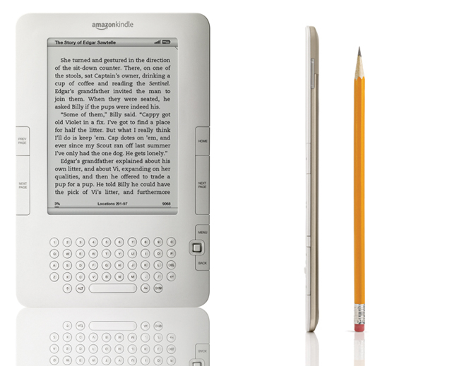 El nuevo Kindle 2, de frente (izqda.) y de perfil (dcha.). | Amazon