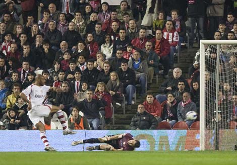 Kanout marca el gol del empate del Sevilla. | Iaki Andrs