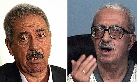 Montaje de los dos encausados Al Mayid (izda.) y Aziz (dcha.) en el Tribunal Penal Supremo de Irak. | AFP