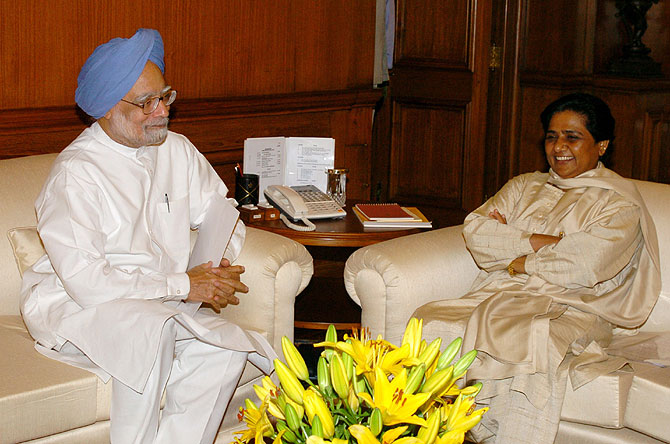Manmohan Singh y Mayawati. (Fotos: Oficina de Prensa del Gobierno Indio)