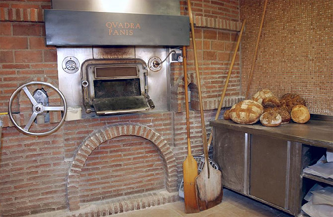 Interior de la panadera Quadra Panis. (Foto: B. Cordon)