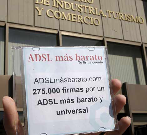 Reciente protesta por un ADSL más barato. | Efe