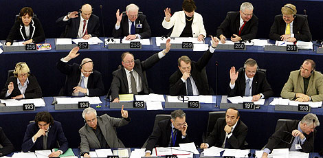 Imagen de una de las votaciones en el Parlamento en Estrasburgo. | Ap