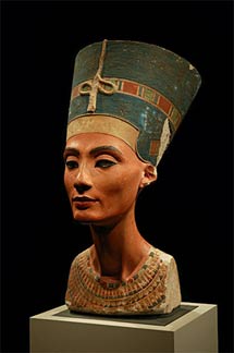 El busto de Nefertiti. | Wikimedia Commons