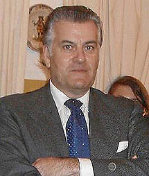 Luis Brcenas.