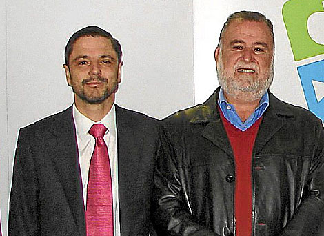 Fernando Mellet, a la izquierda, con Rodrigo Torrijos en un acto de Mercasevilla. | El Mundo