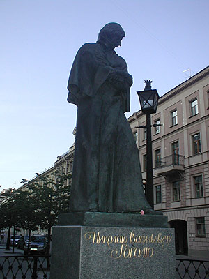 La estatua de Nikolai Vasilievich Gogol en San Petersburgo. (Foto: D. Utrilla)