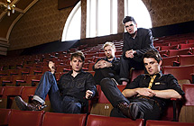Los cuatro integrantes de la banda.