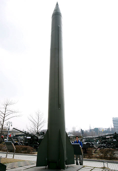 Un misil Scud-B exhibido en el Museo en Memoria de la Guerra de Corea en Sel. | Efe