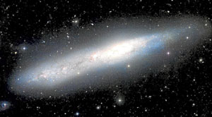 Galaxia irregular NGC 55, del grupo de galaxias Sculptor. (Foto: EFE)