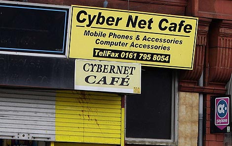 Imagen de un cibercaf de Manchester. | Reuters