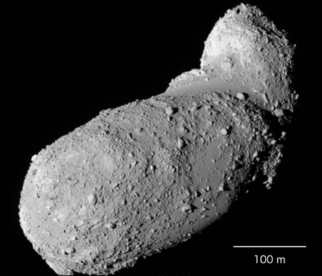 El asteroide Itokawa, fotografiad por la sonda japonesa Hayabusa. | JAXA