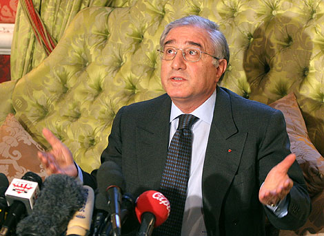 El senador de Forza Italia Marcello DellUtri, en una imagen de 2004, cuando fue condenado por ser "garante de intereses mafiosos".| El Mundo