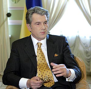 El presidente de Ucrania, Viktor Yushchenko, durante la entrevista. (Foto: M. Lazarenko)