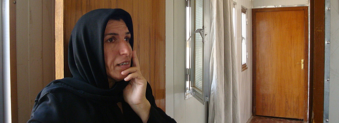Karima Habib Joawad, en la caravana donde habita desde la muerte de su marido. | M. G. P.