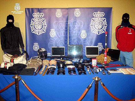 Imagen de algunos de los objetos sustraidos. | Polica Nacional
