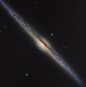 Galaxia espiral de perfil. | Daniel Lpez / Instituto de Astrofsica de Canarias