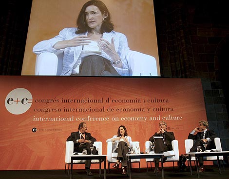 La ministra de Cultura, ngeles Gonzlez-Sinde, en el Congreso Internacional de Economa y Cultura. | Efe