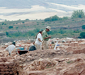 Trabajos de excavación en los yacimientos sorianos de Tiermes. | Ical