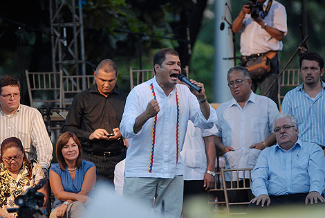 Rafael Correa, en un mitin en Guayaquil. | Efe