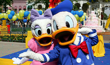 Donald, con su inseparable Daisy. | Efe
