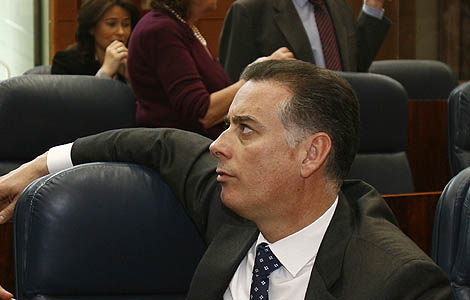 Lpez Viejo en la Asamblea de Madrid. (Foto: Begoa Rivas)