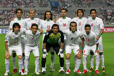La selección iraní de fútbol antes del comienzo del partido frente a Corea del Sur. | Efe