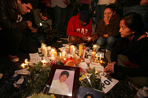 Fans de Michael Jackson en Los Angeles. | AFP