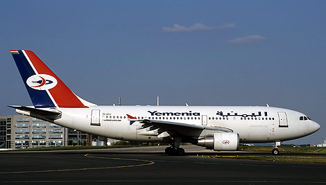 Imagen de un Airbus 310-300 de la compaa yemen. | Reuters