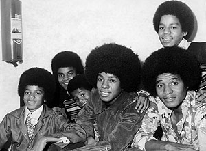Imagen de Michael Jackson, primero por la izquierda, en su poca en los Jackson Five. | EFE