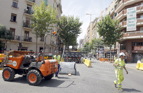 Las obras en la calle Mallorca. | Efe