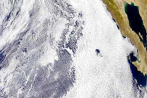 Formaciones nubosas sobre el Pacfico. | NASA.