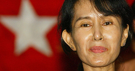 La lder de la oposicin birmana Aung San Suu Kyi en una conferencia en Yangn. | AFP