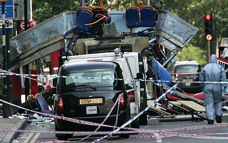 Imagen de los atentados del 7J en Londres en 2005. | AFP