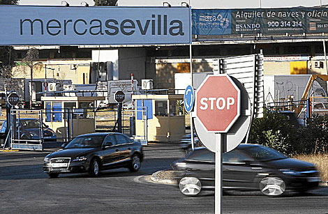 Control de acceso a las instalaciones centrales de Mercasevilla. | Fernando Ruso