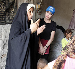 Angelina Jolie visita Iraq. | Foto: Ap