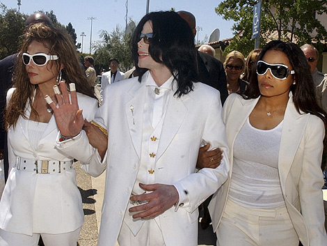 Michael Jackson junto a sus hermanas LaToya y Janet. | Foto: Reuters