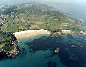 Playa de Niembro, en Llanes, el segundo municipio ms caro de Asturias | MMA