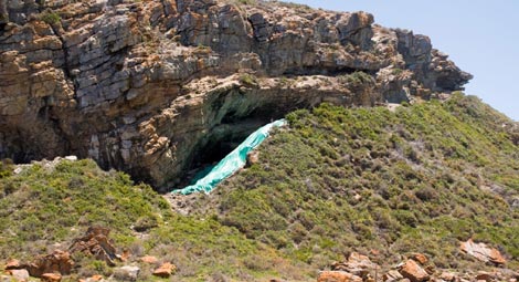 Cueva en la que est el yacimiento de Pinnacle Point, en Sudfrica.|SCIENCE