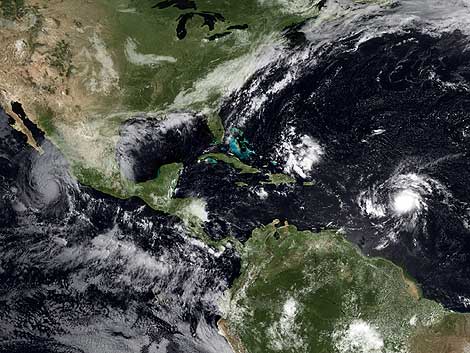 Imagen del satlite donde sde aprecia la evolcuin del huracn 'Jimena'. | Afp