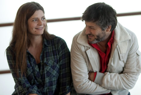 Christophe Honor junto a la actriz Chiara Mastroianni. | Justy Garca