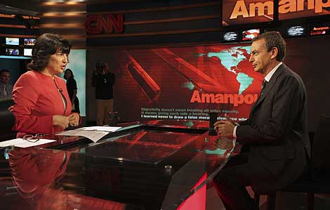 Zapatero durante la entrevista concedida a la periodista de la CNN Christiane Amanpour en Nueva York. | Efe