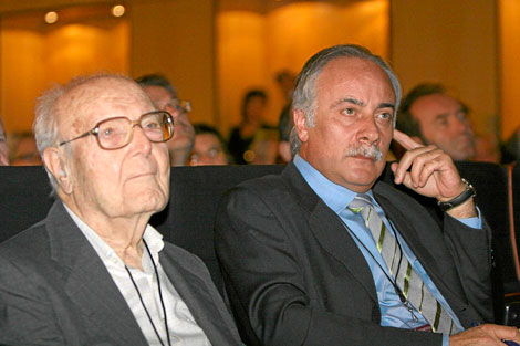 Carretero junto al ex presidente de ERC Heribert Barrera el pasado sábado | C. Maury