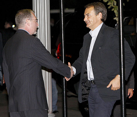 Zapatero llega a la Blair House en Washington. | Efe
