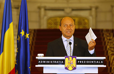 El presidente de Rumana, Traian Basescu, este mircoles en Bucarest. | Reuters