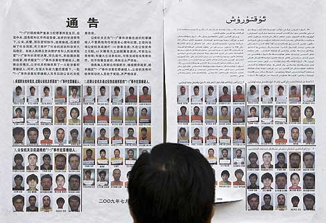 Lista de sospechosos a los que busca China por las protestas de Urumqi. | Ap
