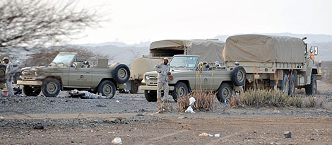 Tropas saudes toman posiciones en la frontera yemen. | Afp