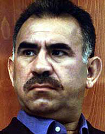 Abdullah Ocalan durante el juicio en 1999. (AP)